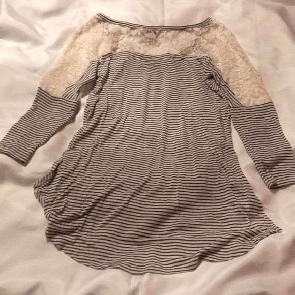 Shirt - Picture 4 of 4